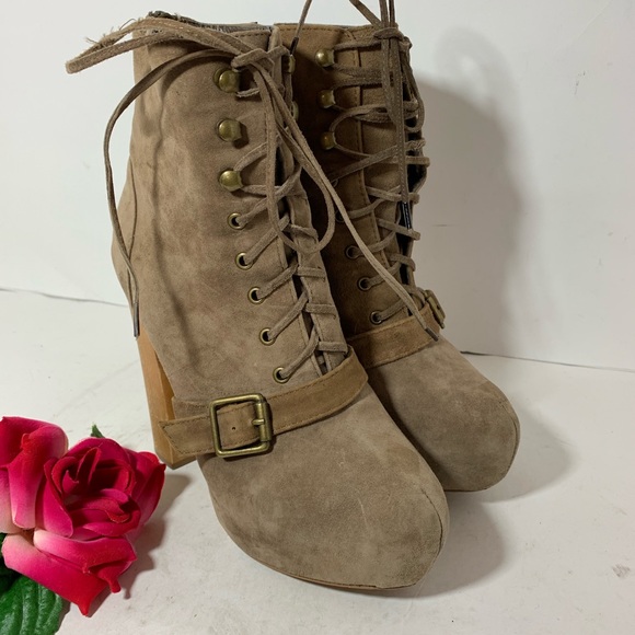 STEVE MADDEN Suede Platform Boots ๐ค - Picture 2 of 8
